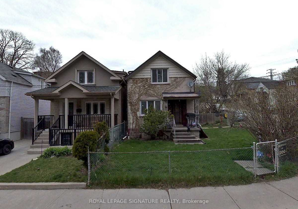 18-dunraven-drive-toronto-toronto-ontario-w13599898