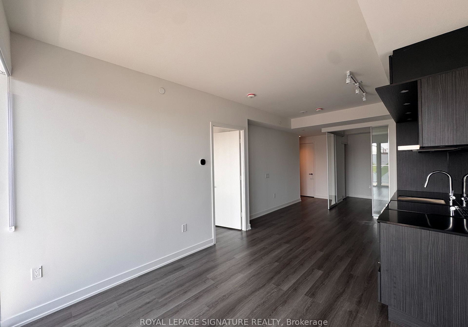448-burnhamthorpe-road-w-mississauga-ontario-w13599996