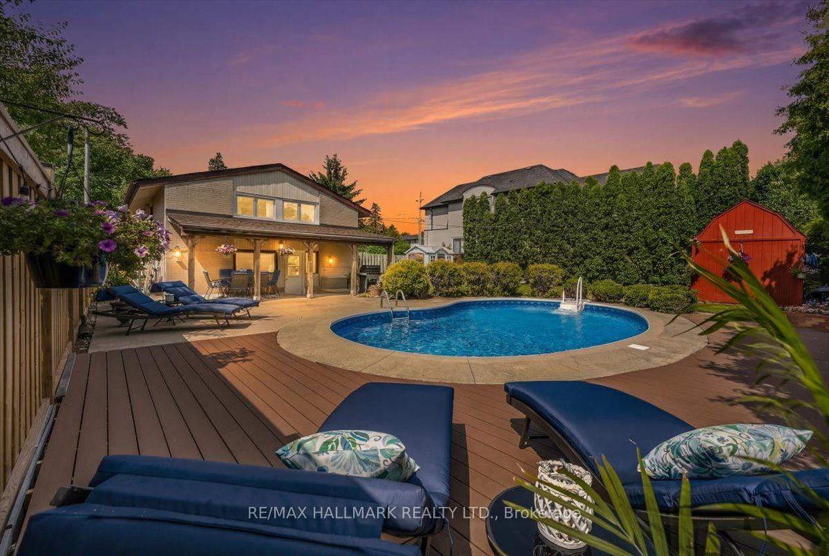 433-seabourne-drive-oakville-ontario-w13600074