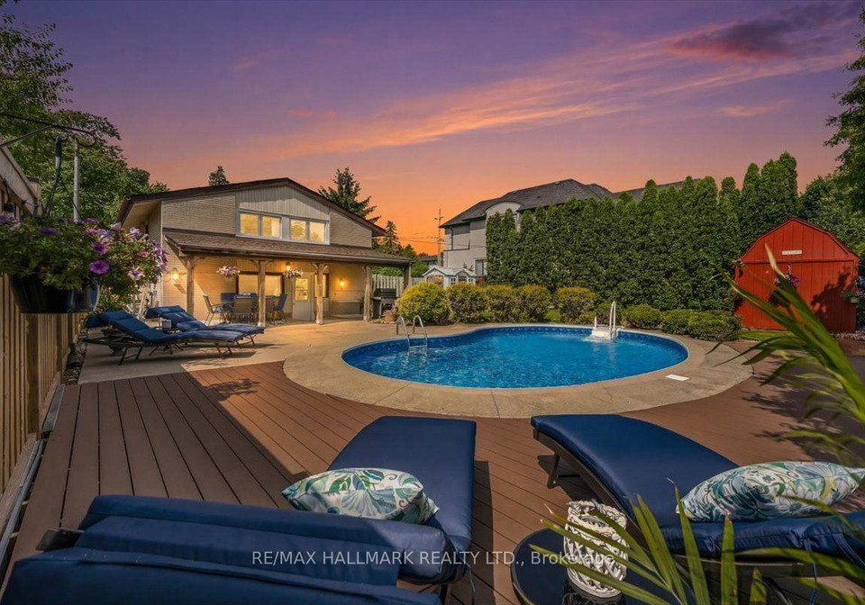 433-seabourne-drive-oakville-ontario-w13600074