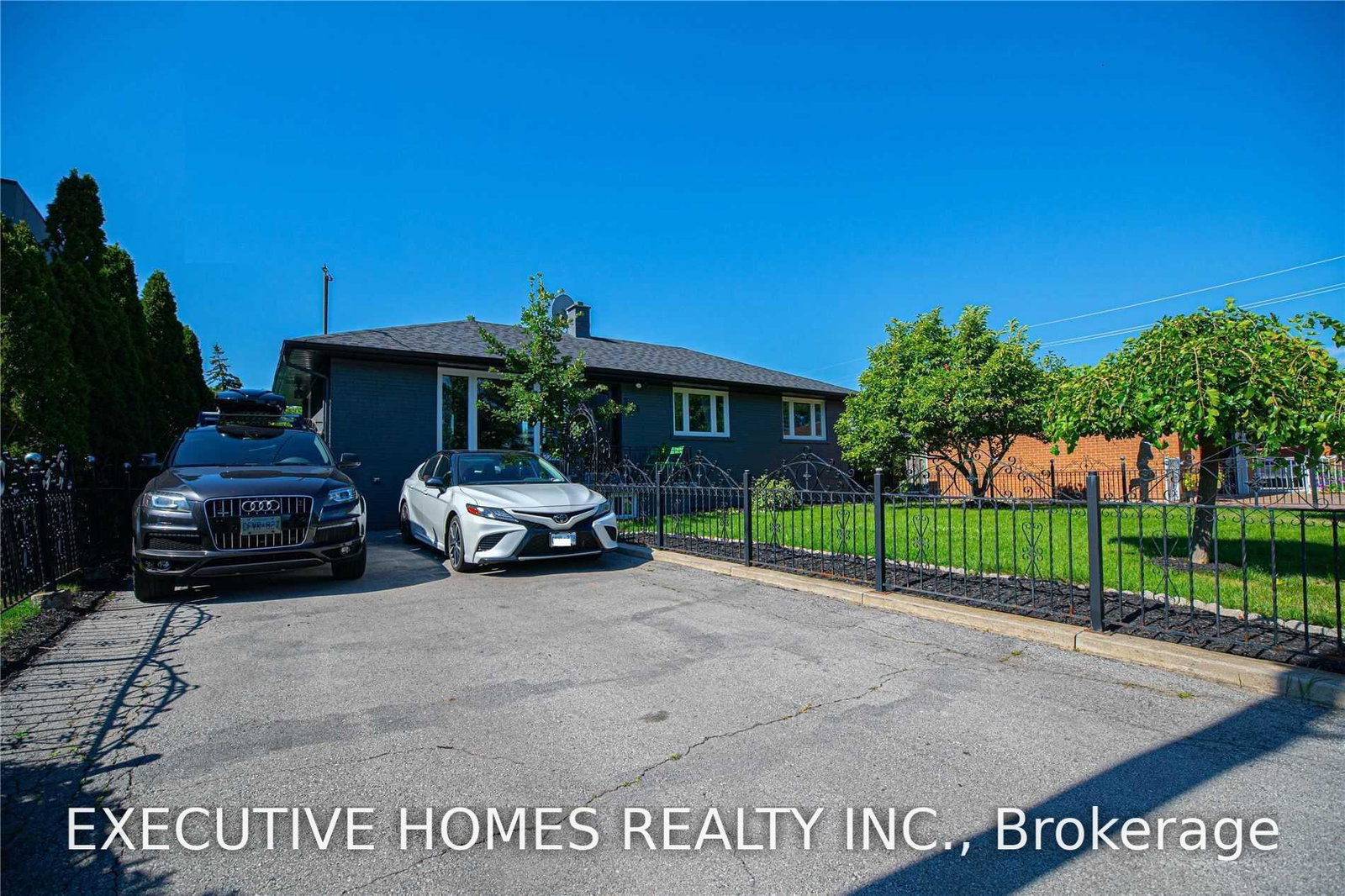 384-ashbury-road-oakville-ontario-w13600290