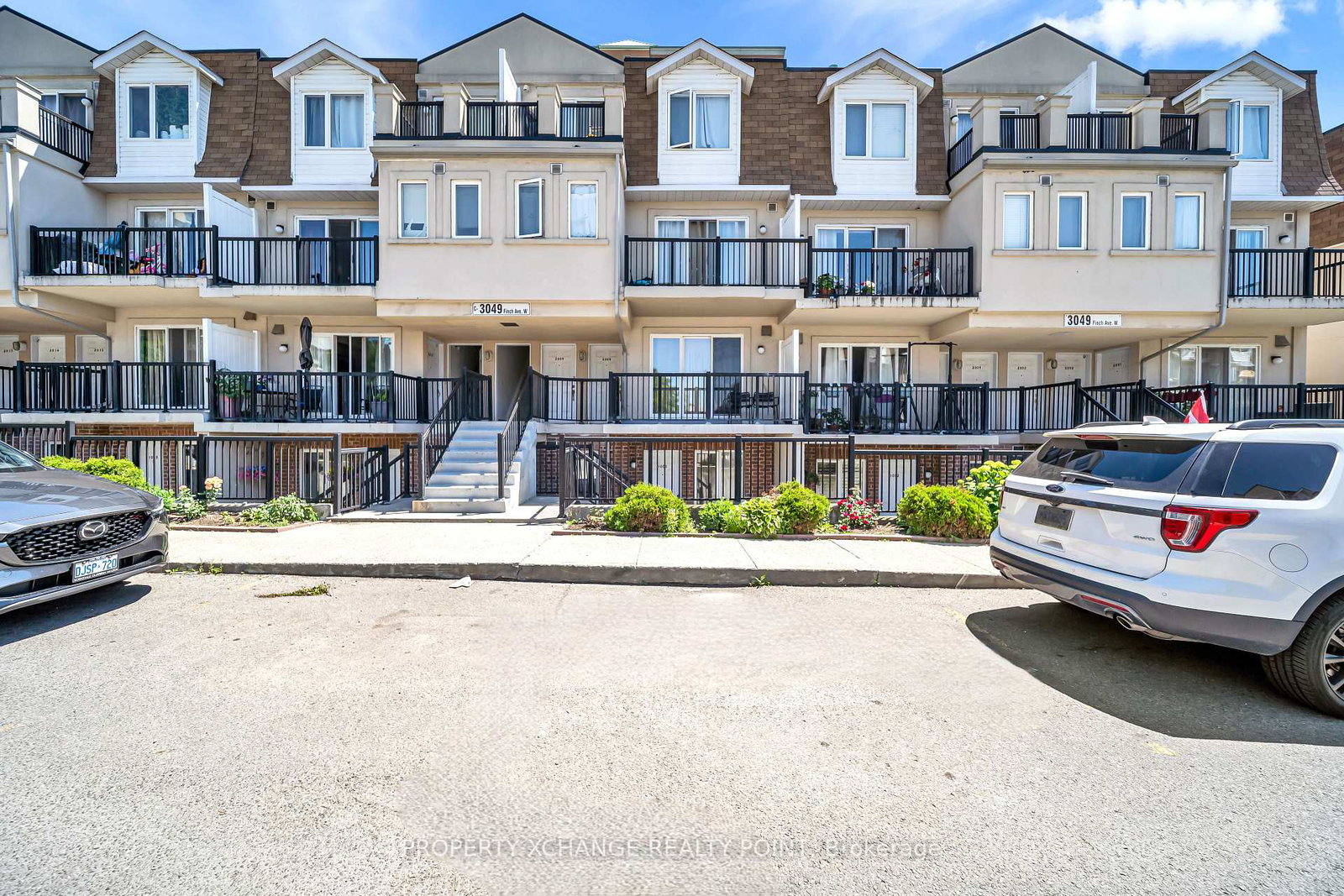 3049-finch-avenue-w-toronto-york-ontario-w13600316