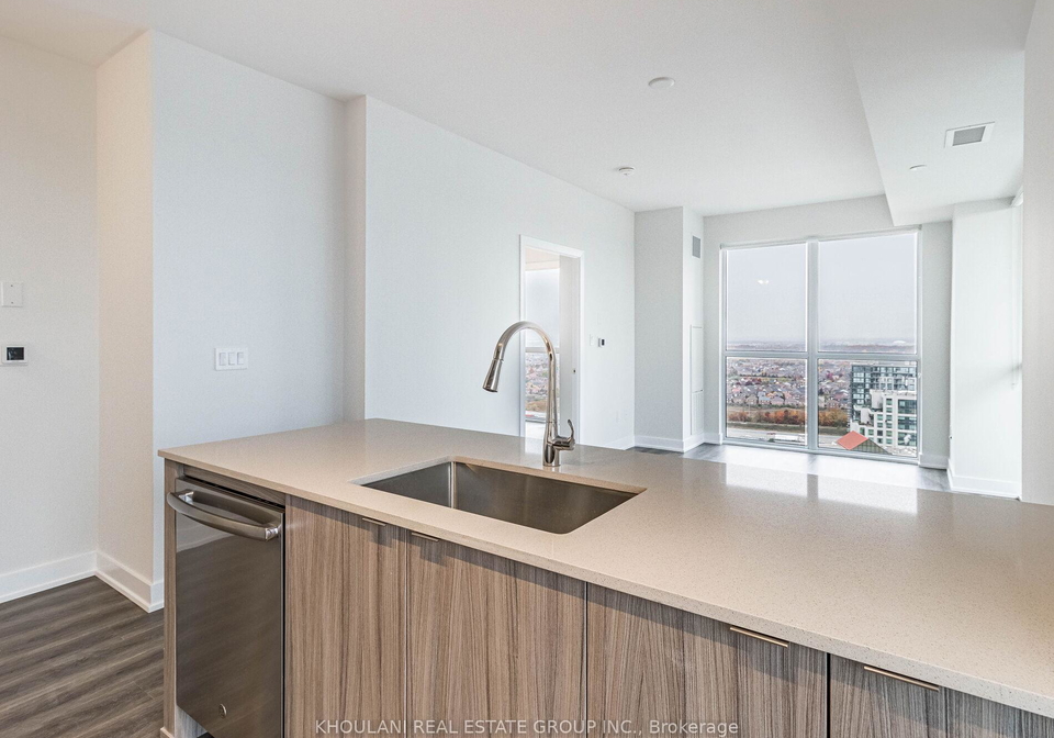 4130-parkside-village-drive-mississauga-ontario-w13600496
