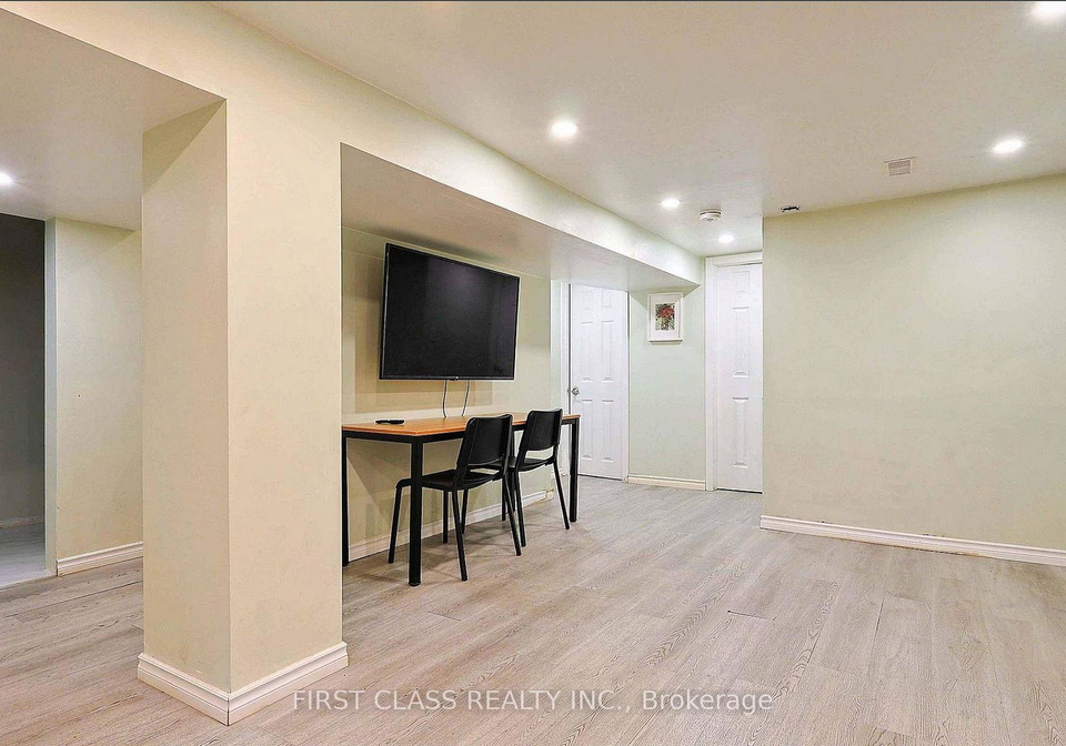 76-macdonald-street-toronto-etobicoke-ontario-w13600556