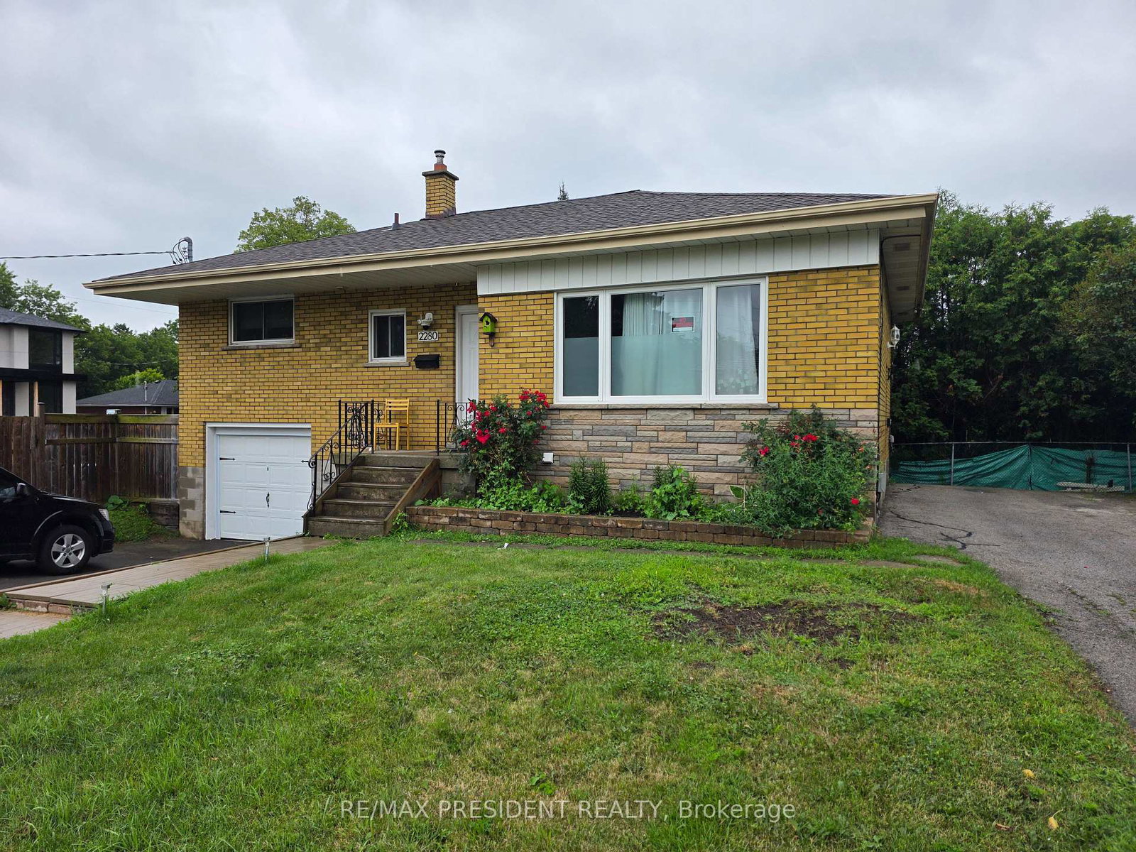 2280-mountainside-drive-burlington-ontario-w13600842