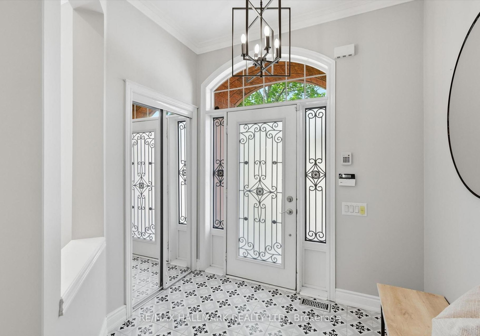 320-turning-leaf-road-oakville-ontario-w13600928