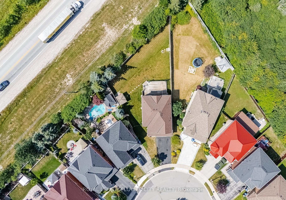 56-laurentide-crescent-brampton-ontario-w13600942