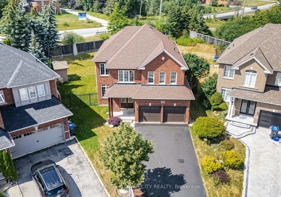 56-laurentide-crescent-brampton-ontario-w13600942