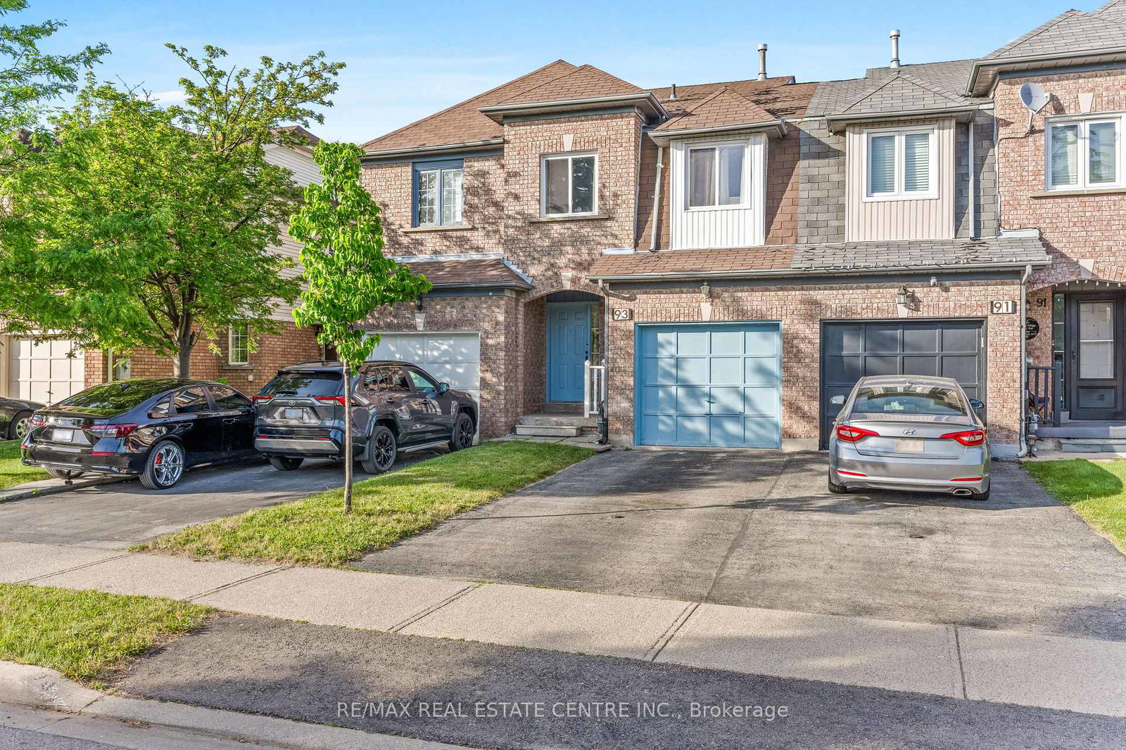 93-ural-circle-brampton-ontario-w13601040