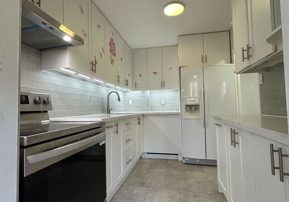 2121-roche-court-mississauga-ontario-w13601140