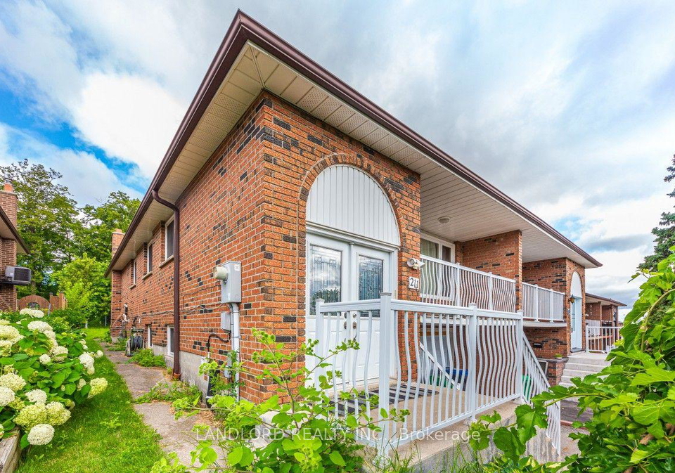 211-chalfield-lane-mississauga-ontario-w13601312