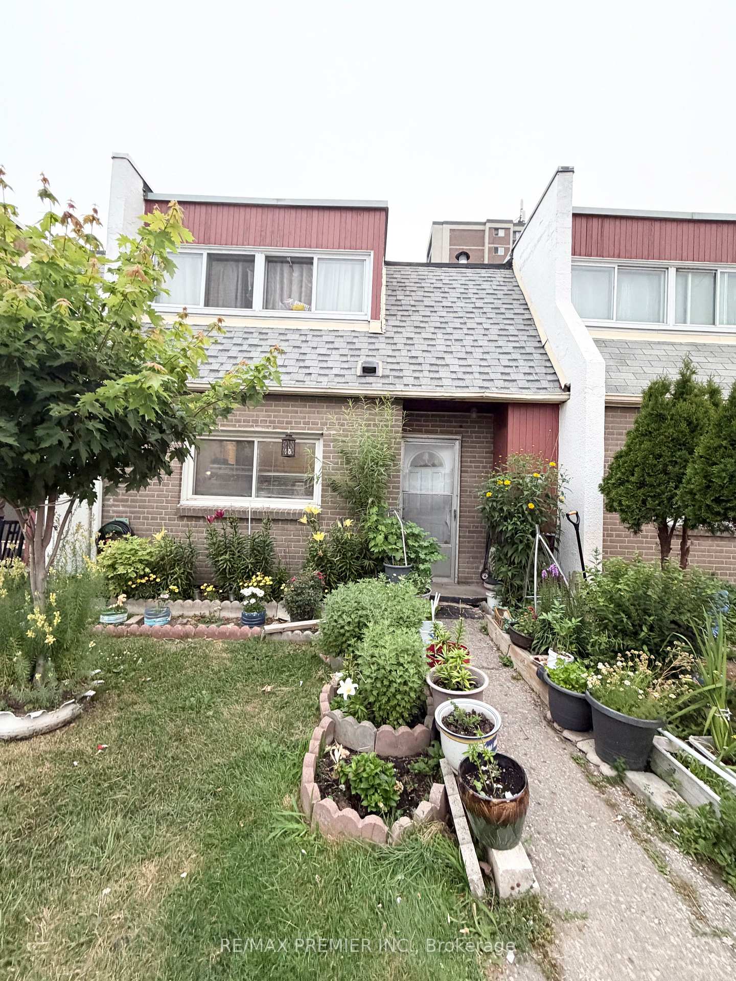 2901-jane-street-toronto-york-ontario-w13601386