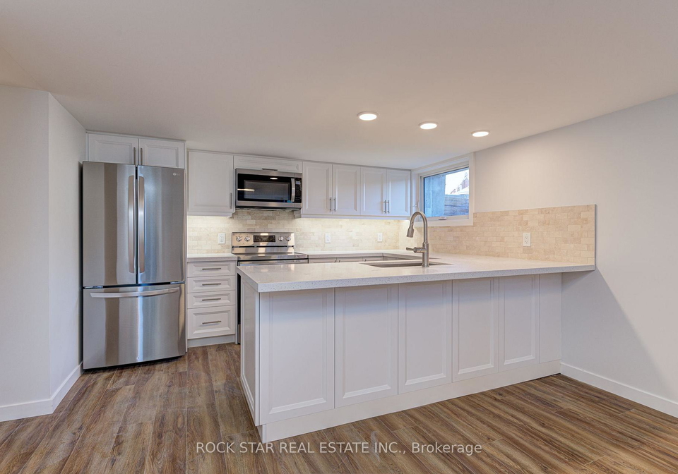 402-jane-street-toronto-toronto-ontario-w13601514