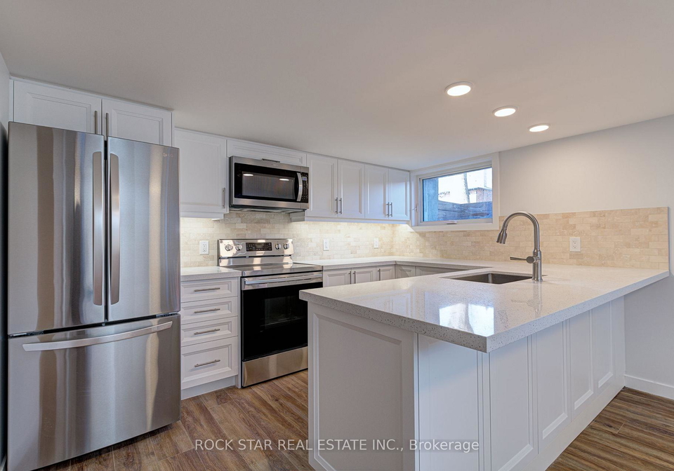 402-jane-street-toronto-toronto-ontario-w13601514