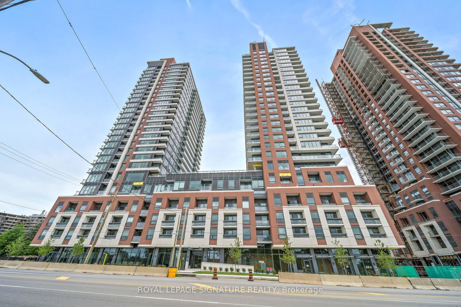 4010-eglinton-avenue-w-toronto-etobicoke-ontario-w13601652