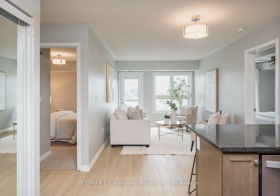 1045-nadalin-heights-milton-ontario-w13601686