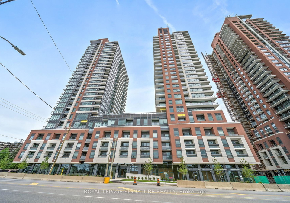 4010-eglinton-avenue-w-toronto-etobicoke-ontario-w13601688