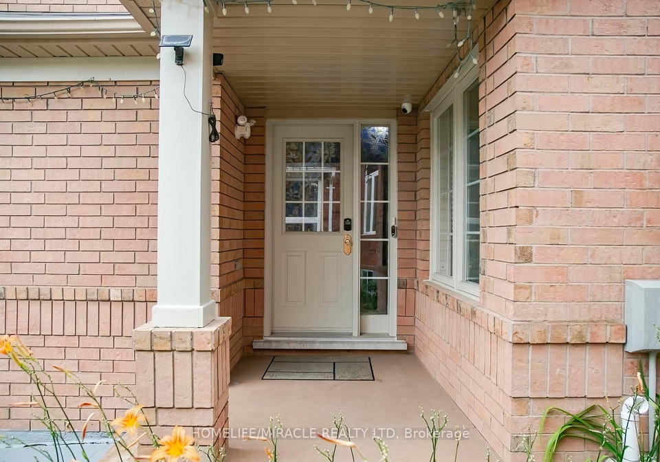 81-narrow-valley-crescent-brampton-ontario-w13601778