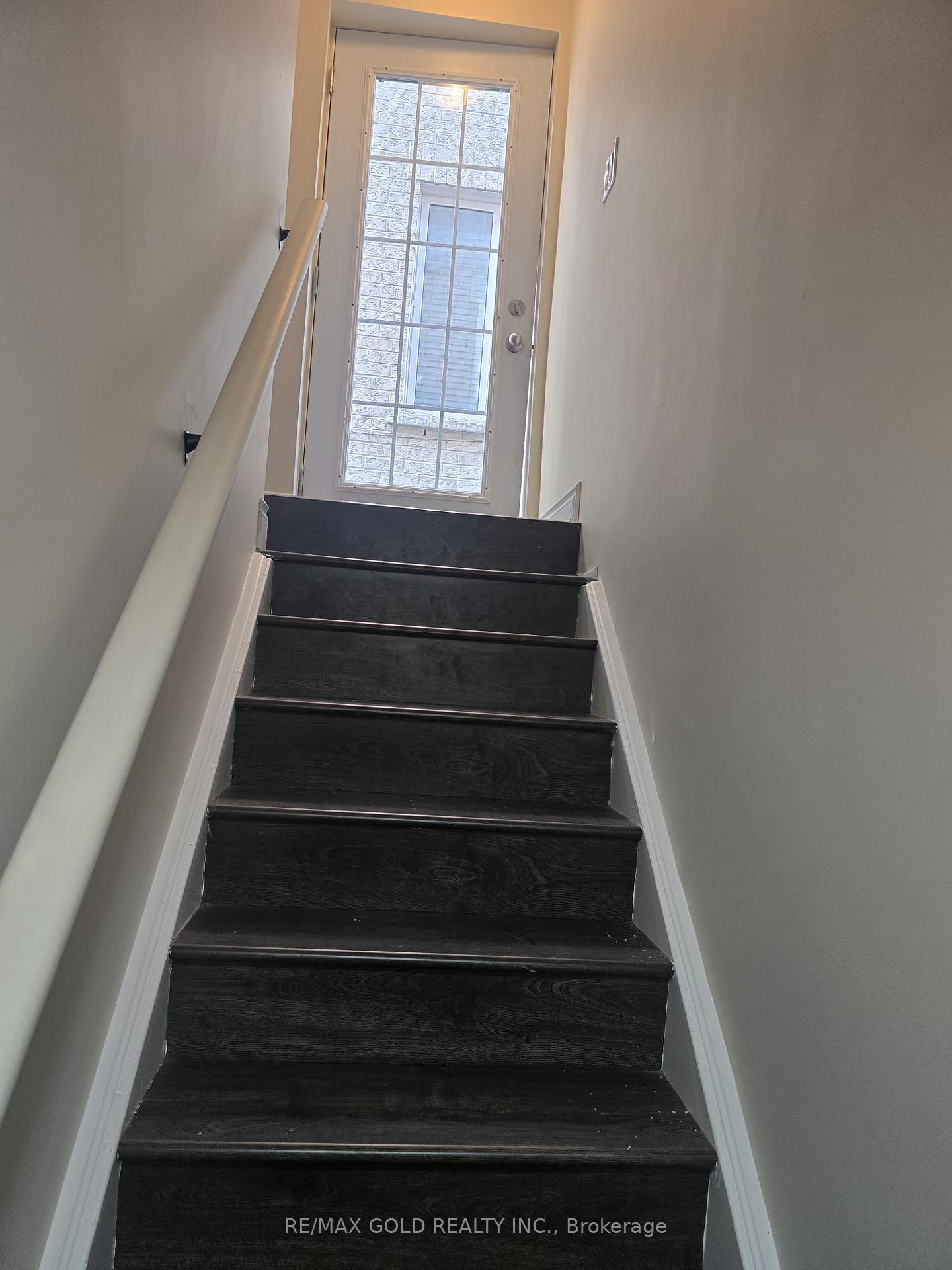 35-dolobram-trail-brampton-ontario-w13601846