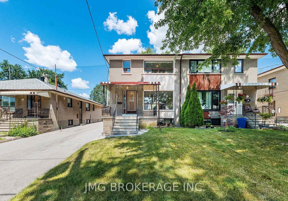53-foxrun-avenue-toronto-york-ontario-w13602036
