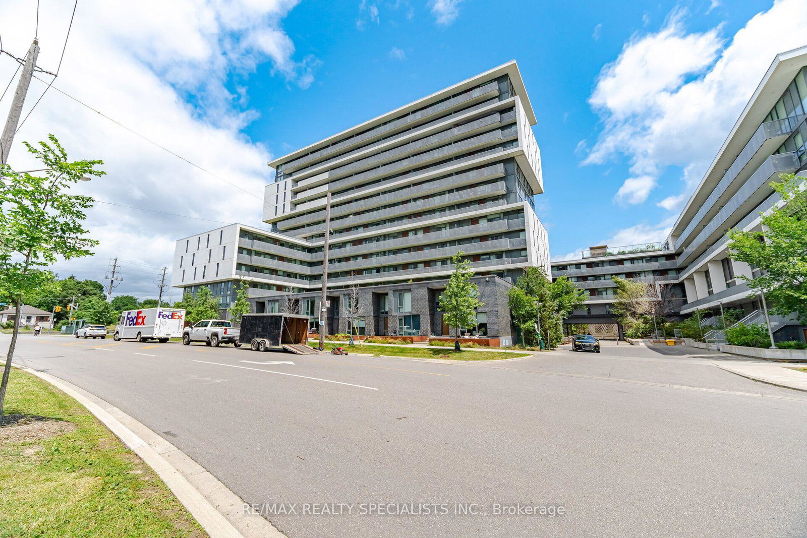 160-flemington-road-toronto-north-york-ontario-w13602112