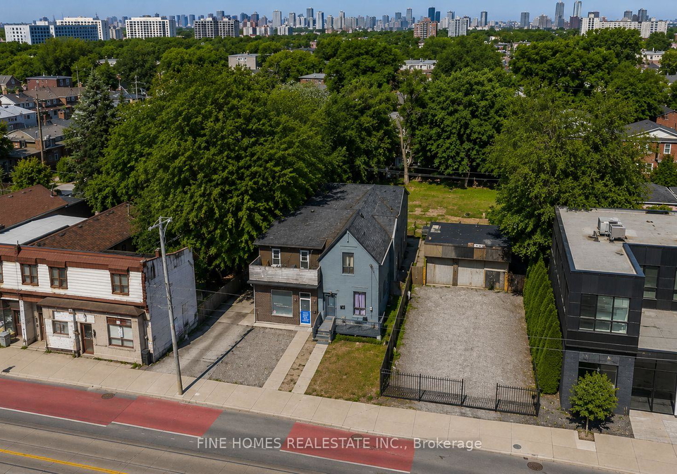 318-dufferin-street-toronto-toronto-ontario-w13602156