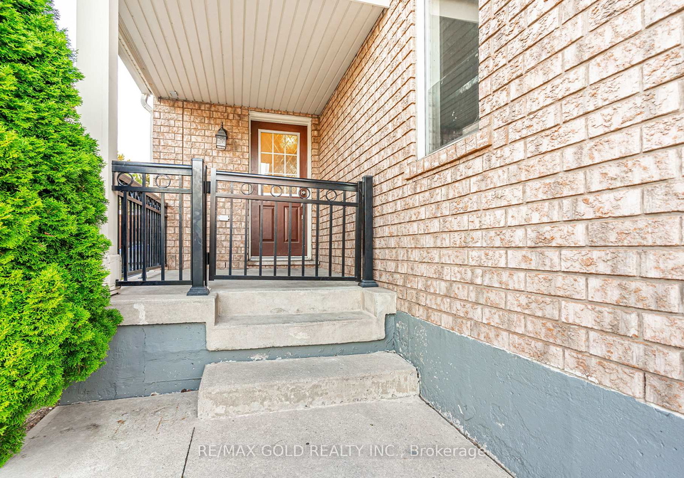 34-jingle-crescent-brampton-ontario-w13602210