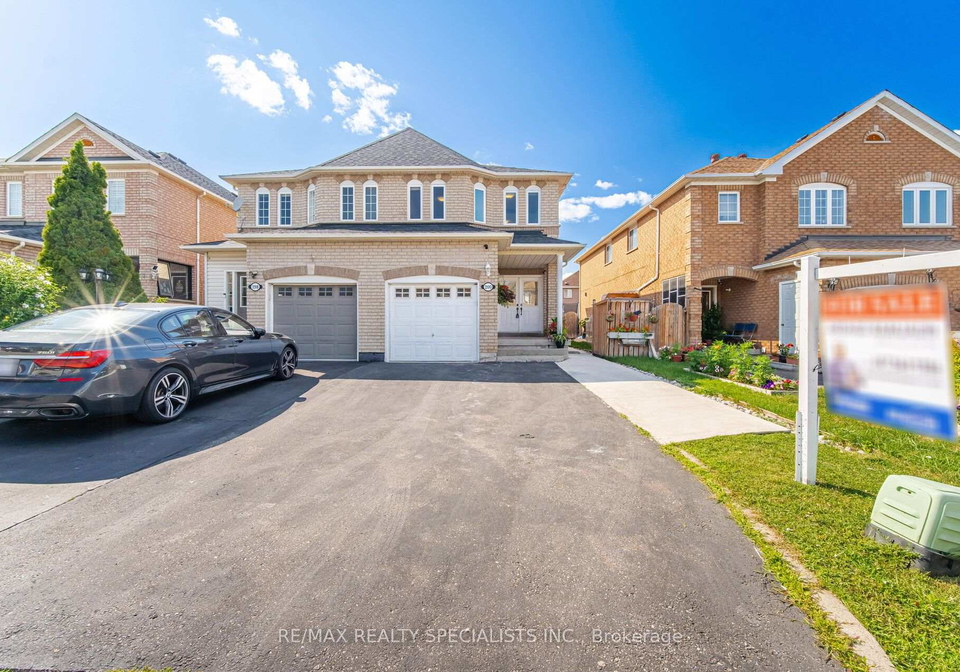 200-tiller-trail-brampton-ontario-w13602456