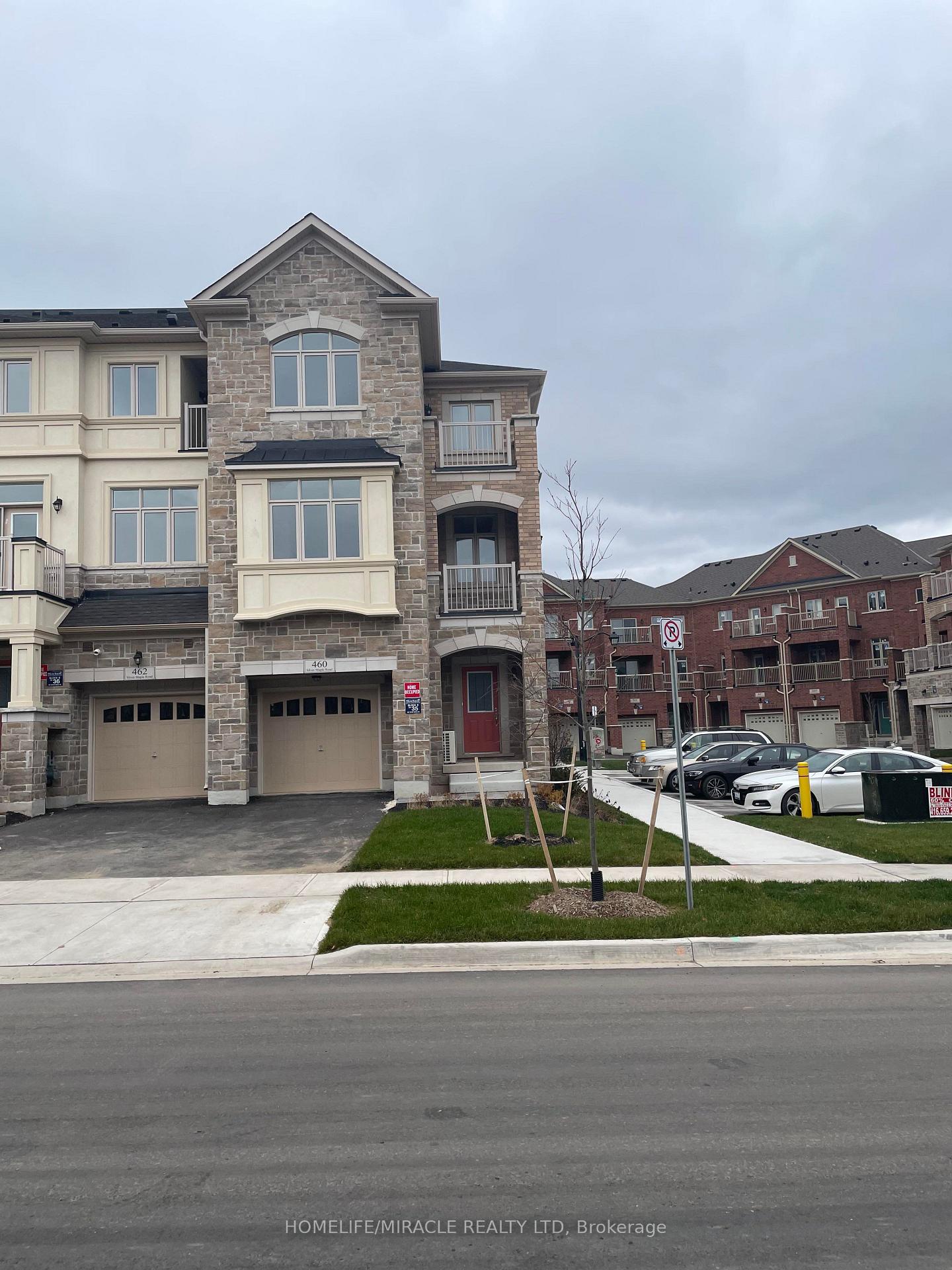 460-silver-maple-road-oakville-ontario-w13602548