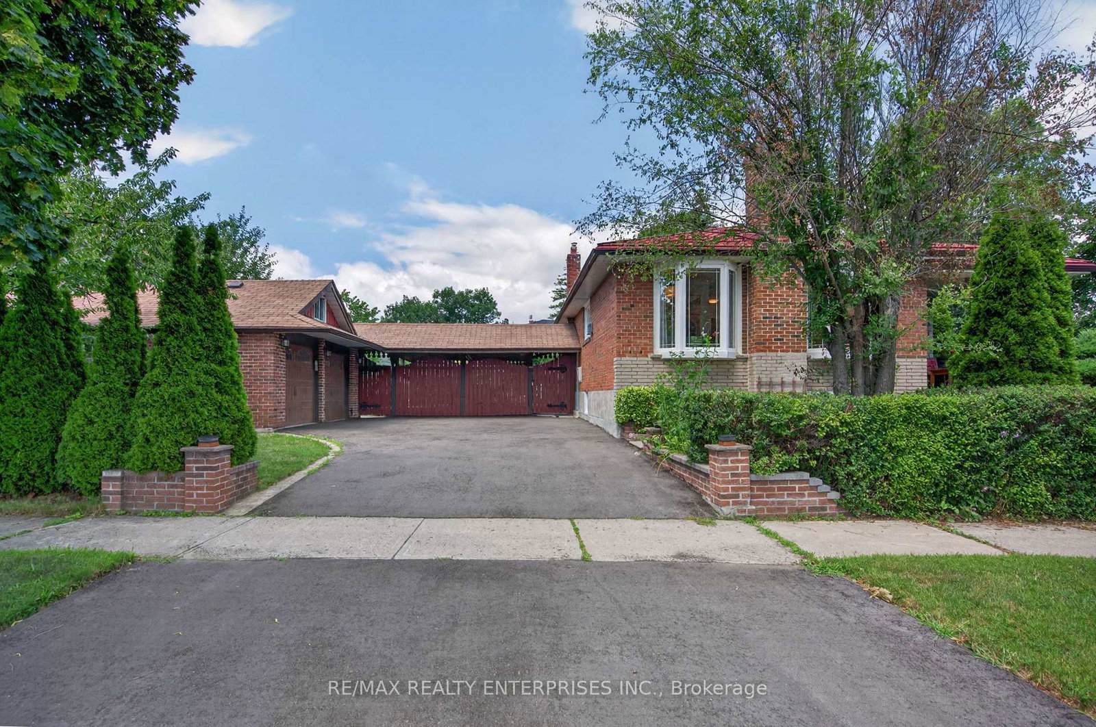 1282-daimler-road-mississauga-ontario-w13602580