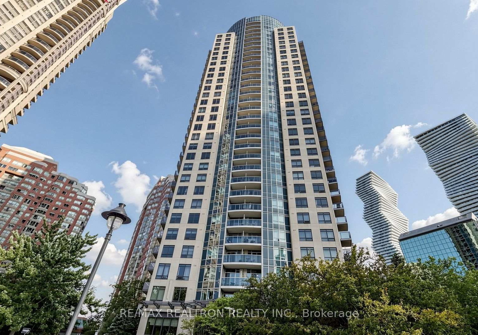330-burnhamthorpe-road-w-mississauga-ontario-w13602788