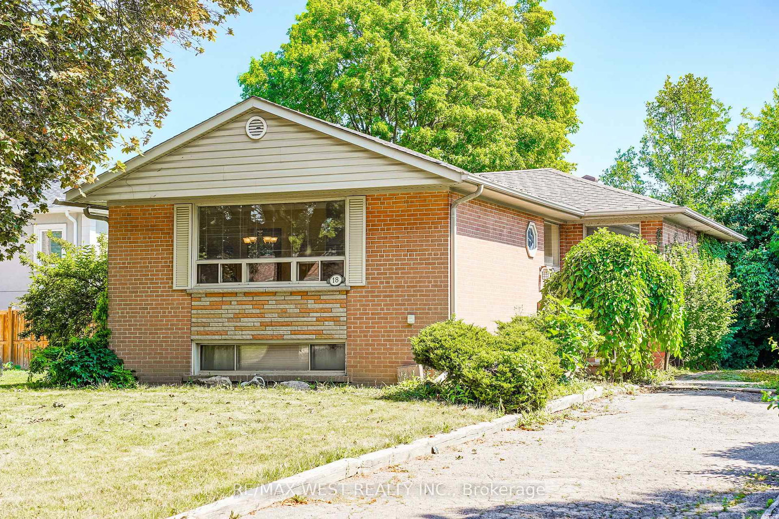 18-mcclure-avenue-brampton-ontario-w13603196