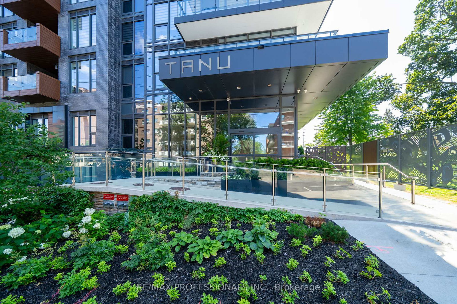 21-park-street-e-mississauga-ontario-w13603232