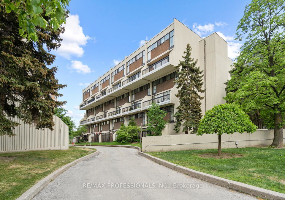 2-valhalla-inn-road-toronto-etobicoke-ontario-w13603408