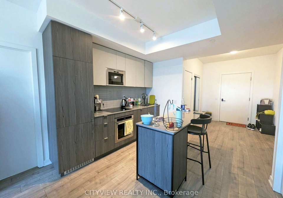204-missinnihe-way-mississauga-ontario-w13603506