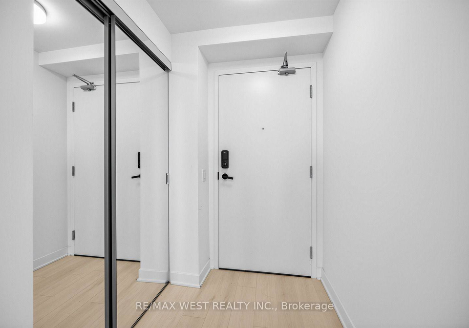 3900-confederation-parkway-mississauga-ontario-w13603722