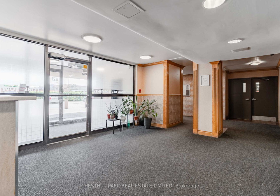 1060-caven-street-mississauga-ontario-w13603750