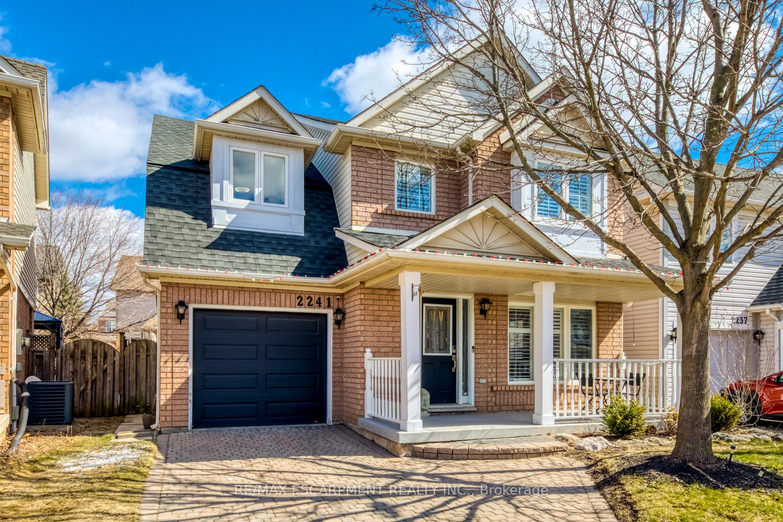 2241-shadetree-avenue-burlington-ontario-w13603932