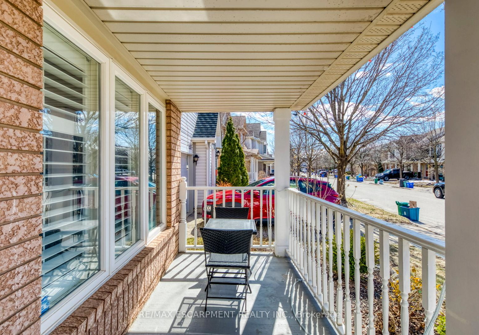 2241-shadetree-avenue-burlington-ontario-w13603932