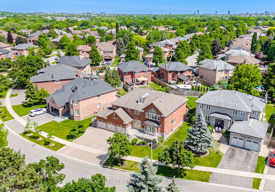 36-shadywood-road-brampton-ontario-w13604000