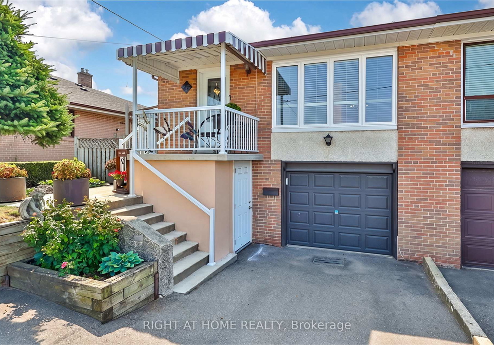 25-larchwood-road-toronto-york-ontario-w13604072
