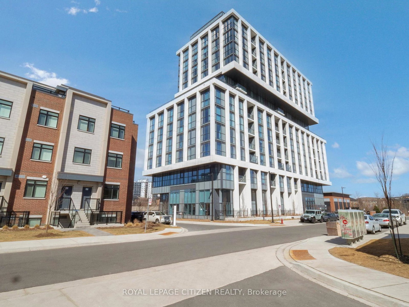 1063-douglas-mccurdy-comm-mississauga-ontario-w13604116