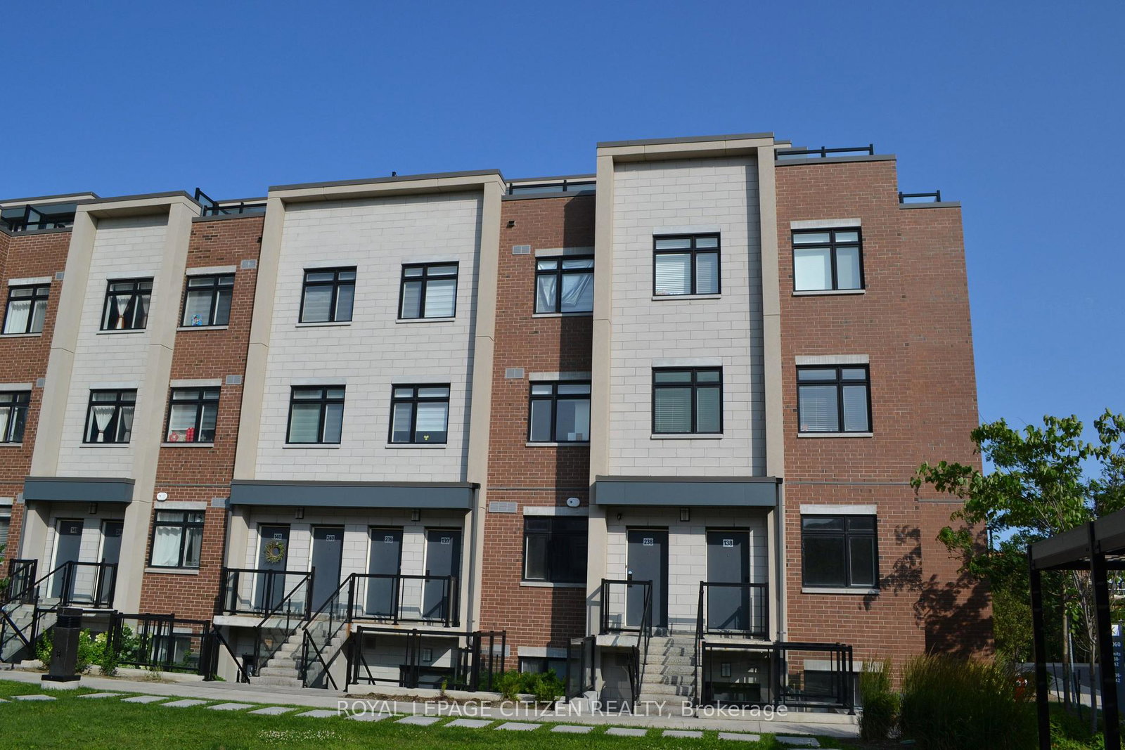 1060-douglas-mccurdy-common-mississauga-ontario-w13604230