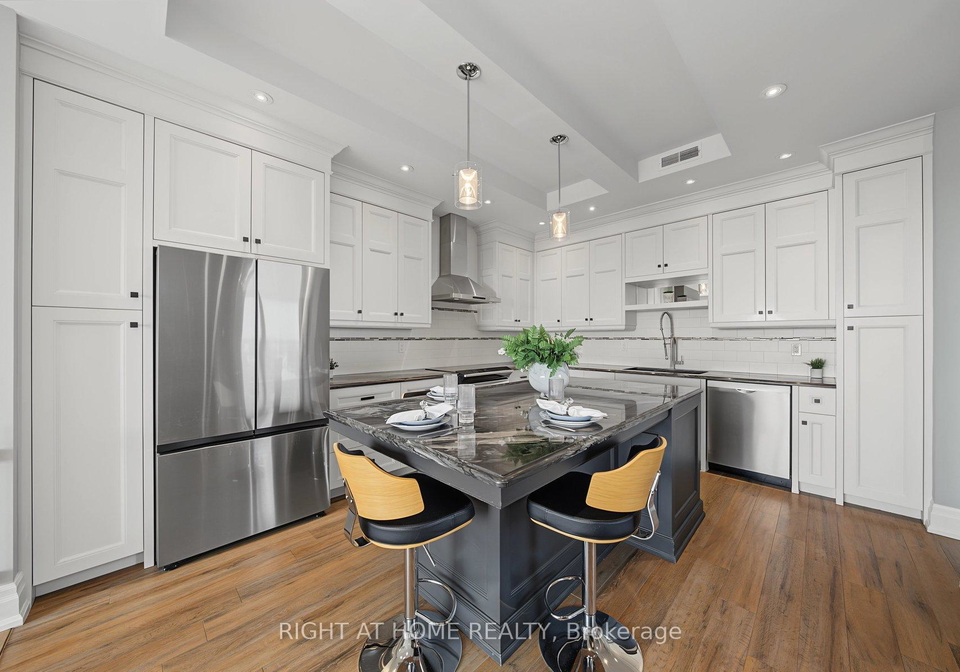 20-speers-road-oakville-ontario-w13604312