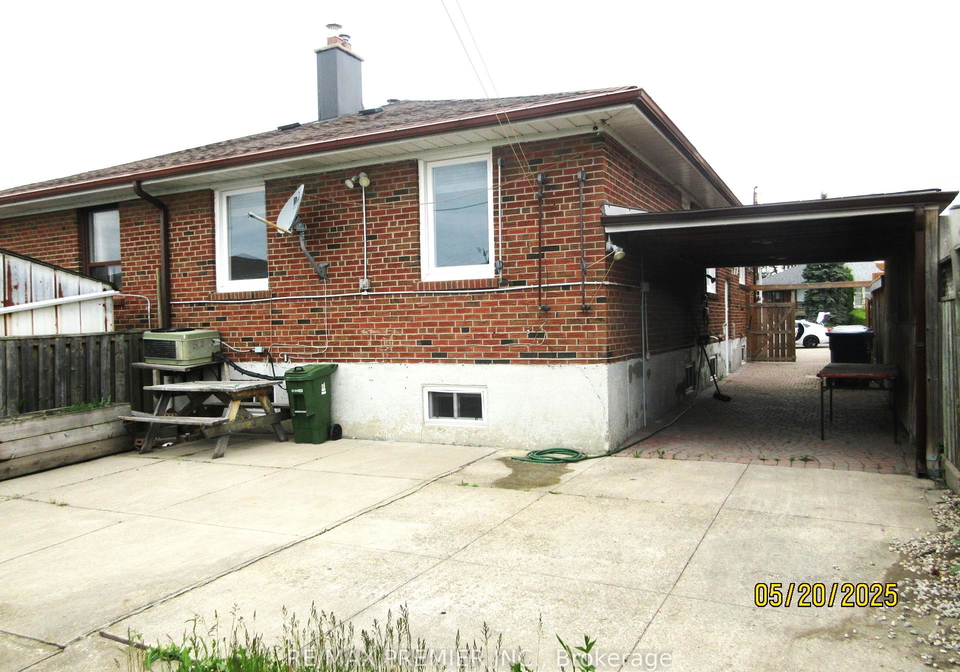 100-snowood-court-toronto-york-ontario-w13604330