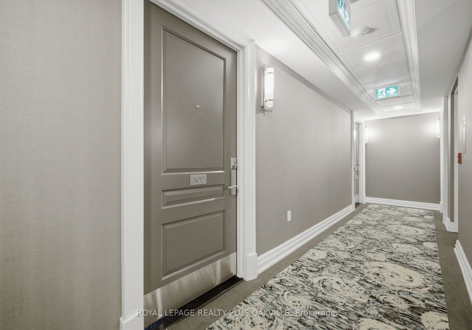2060-lakeshore-road-burlington-ontario-w13604380