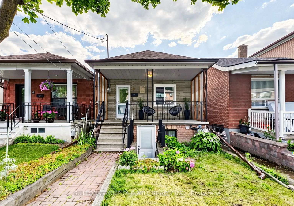 6-hilldale-road-toronto-toronto-ontario-w13604406