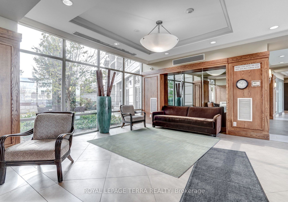 2379-central-park-drive-oakville-ontario-w13604462