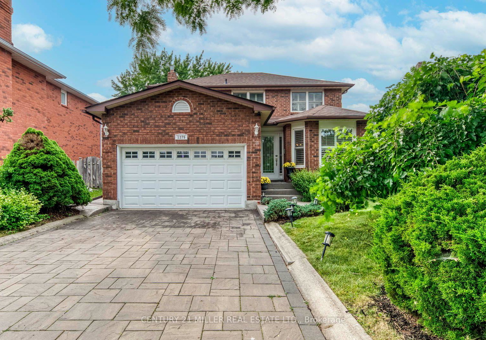 1379-bramblewood-green-oakville-ontario-w13604682