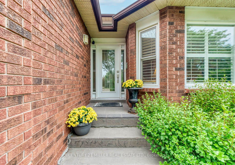 1379-bramblewood-green-oakville-ontario-w13604682